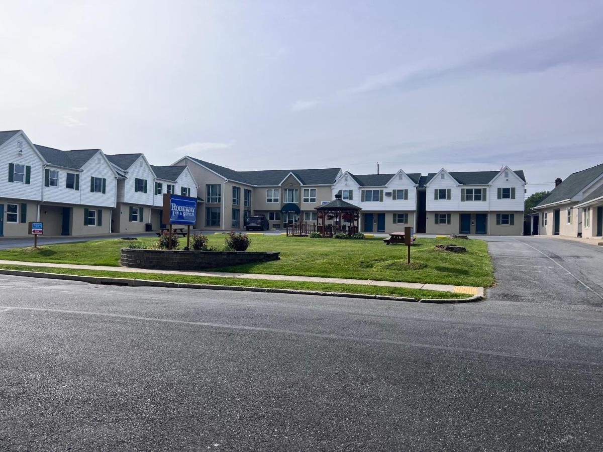 Rodeway Inn & Suites Hershey Exterior photo