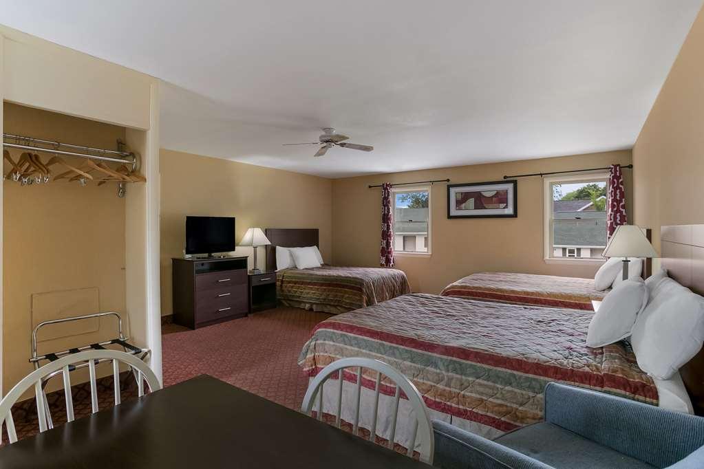 Rodeway Inn & Suites Hershey Room photo