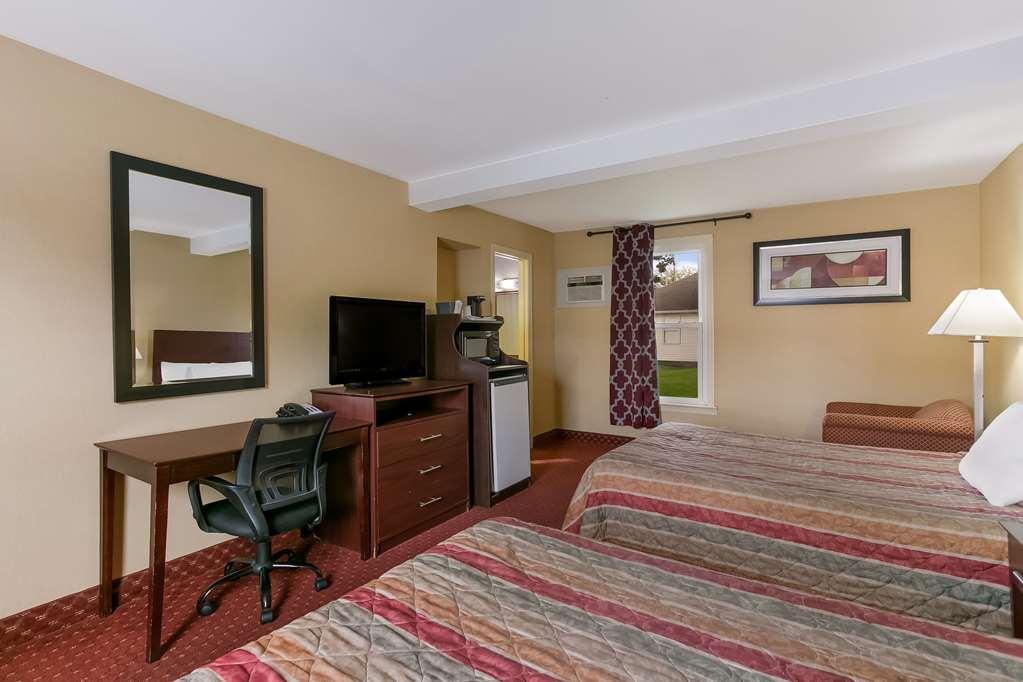 Rodeway Inn & Suites Hershey Room photo