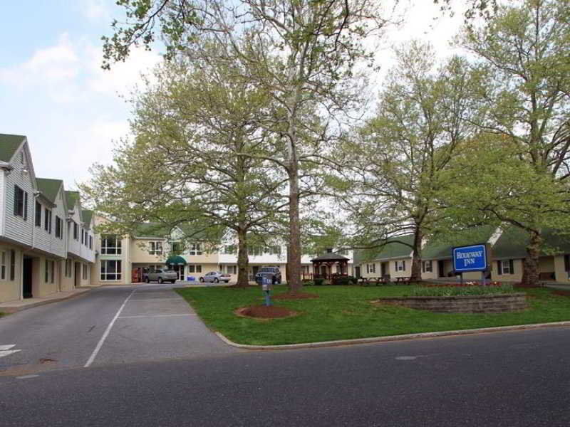 Rodeway Inn & Suites Hershey Exterior photo