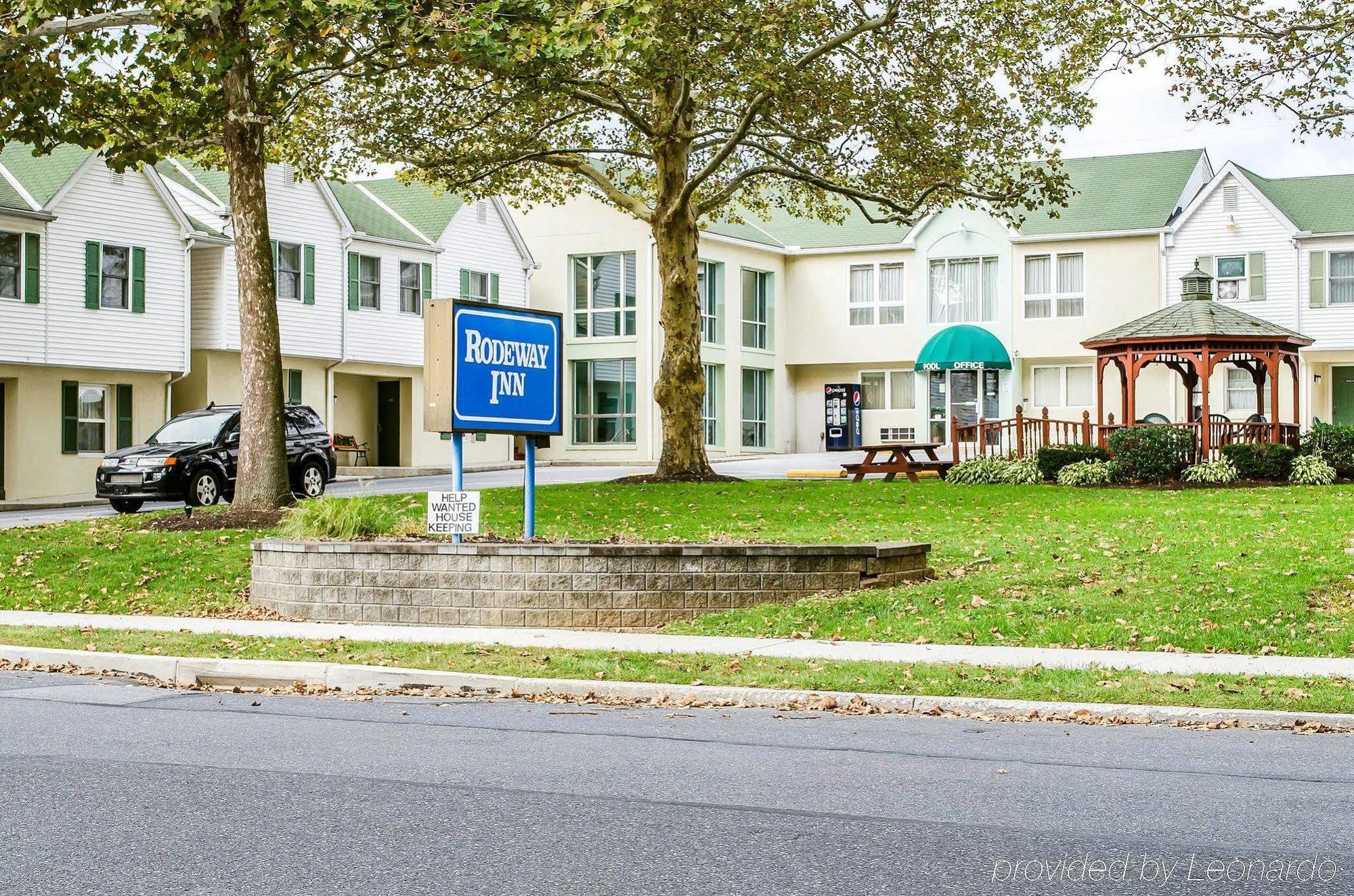Rodeway Inn & Suites Hershey Exterior photo